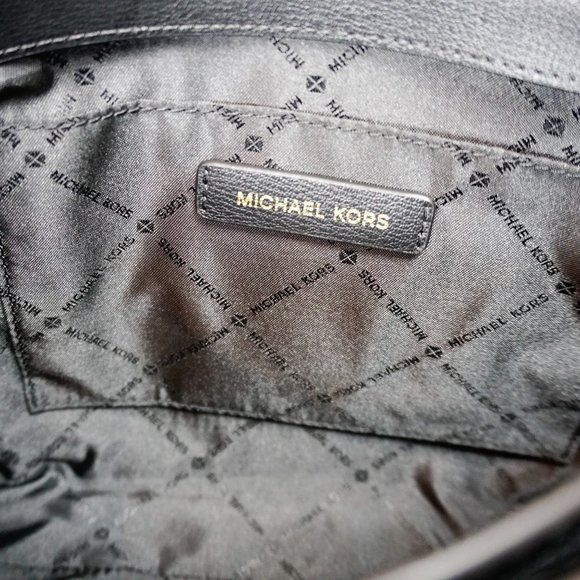 Michael Kors Ellis M Messenger Leather Bag Black - Picture 7 of 12